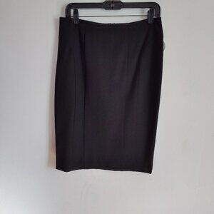 Ladies SZ 4 Nine West Black Slim Skirt 106